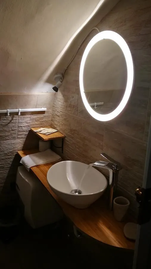 ***  Domus Vinaria Bed & Breakfast Naples Italy